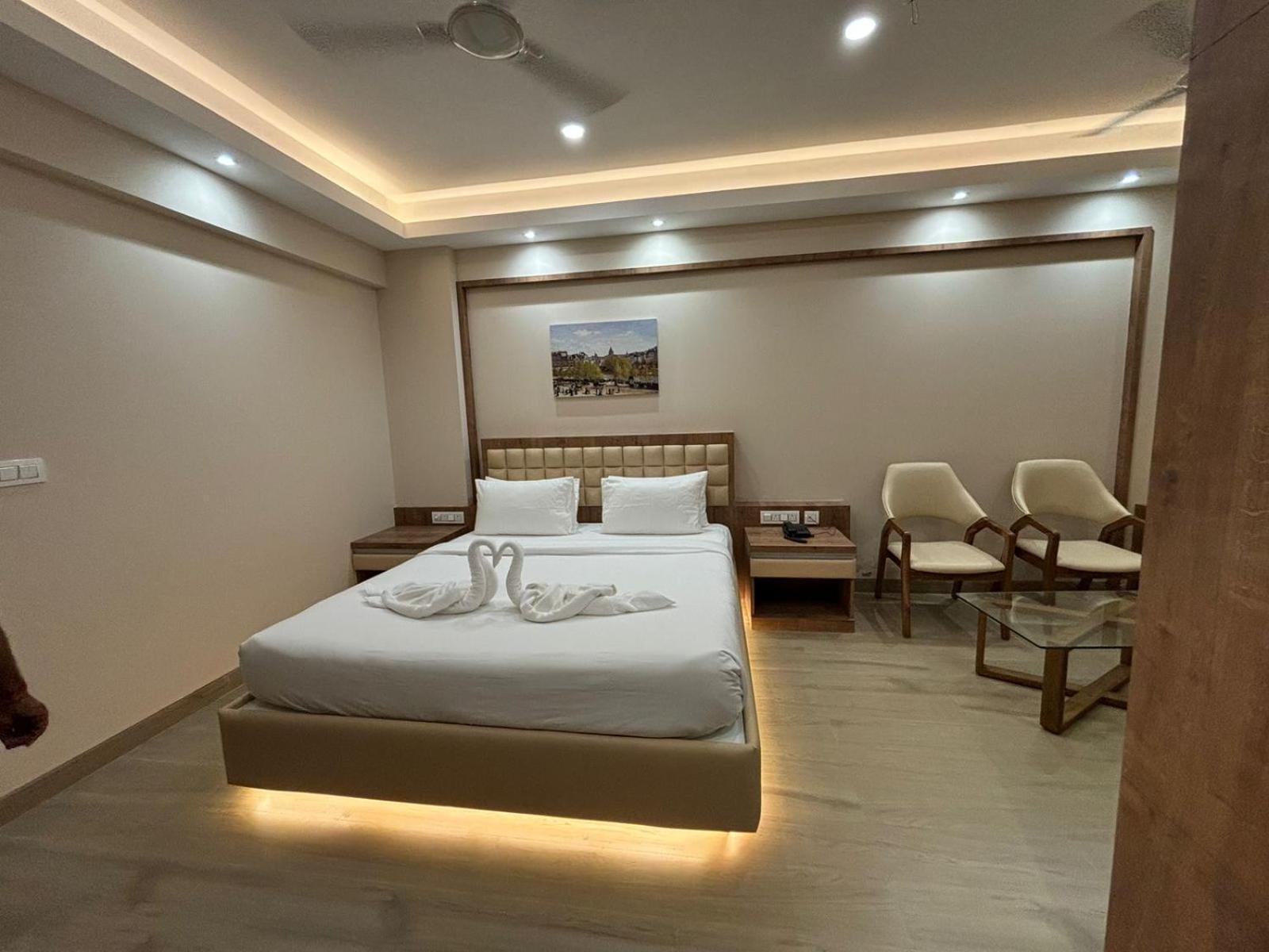 The Pearl Club Resort Shānti Niketan Extérieur photo