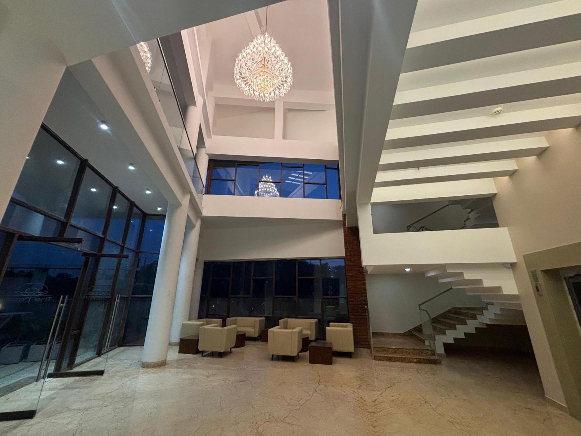 The Pearl Club Resort Shānti Niketan Extérieur photo