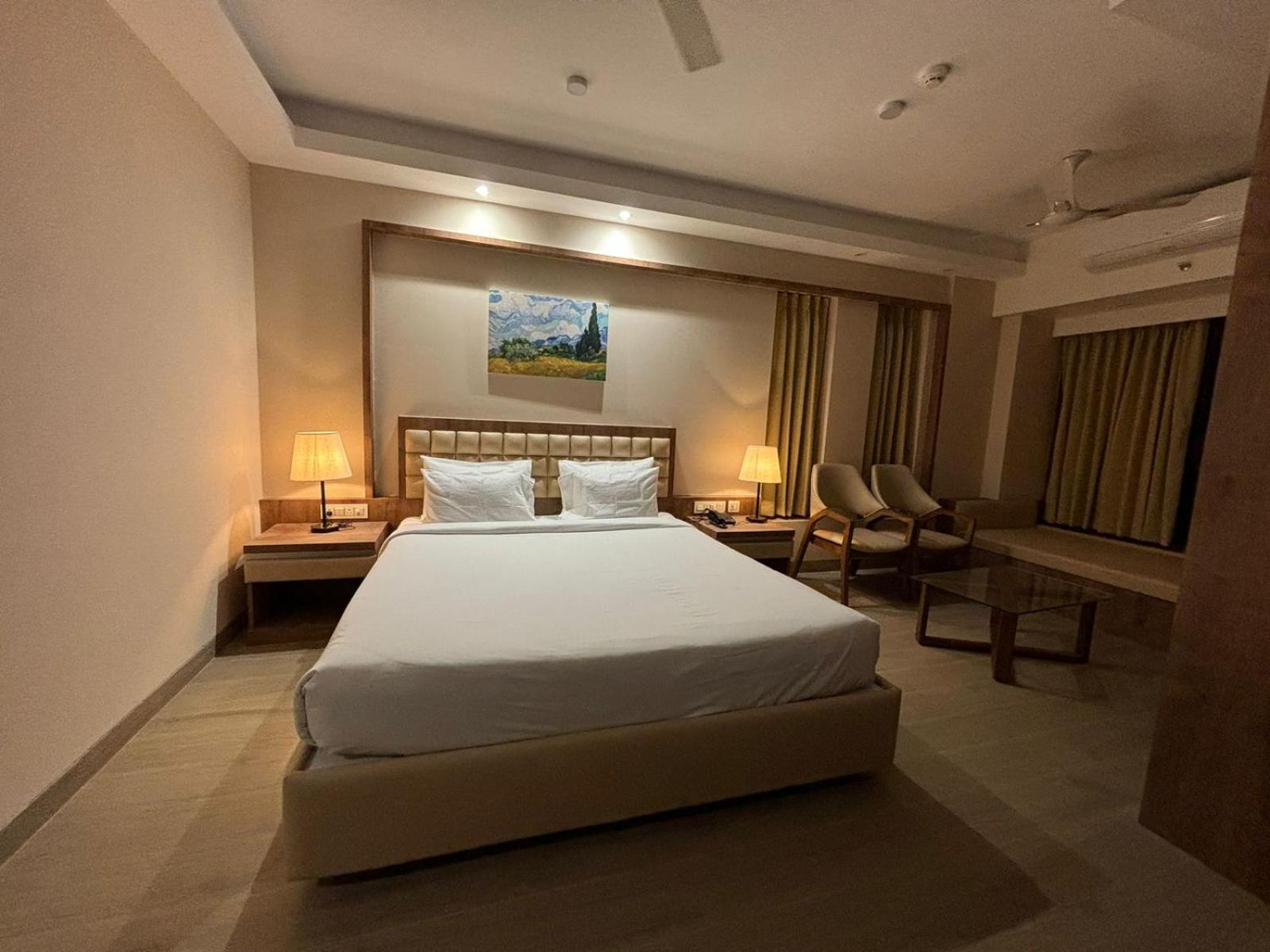 The Pearl Club Resort Shānti Niketan Extérieur photo