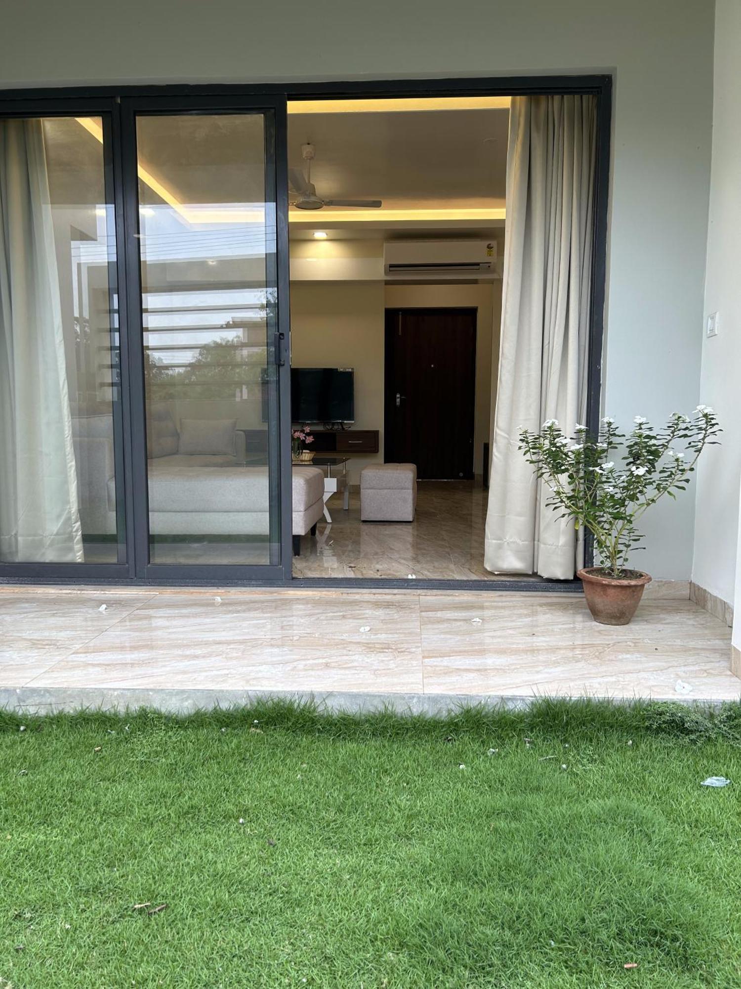 The Pearl Club Resort Shānti Niketan Extérieur photo