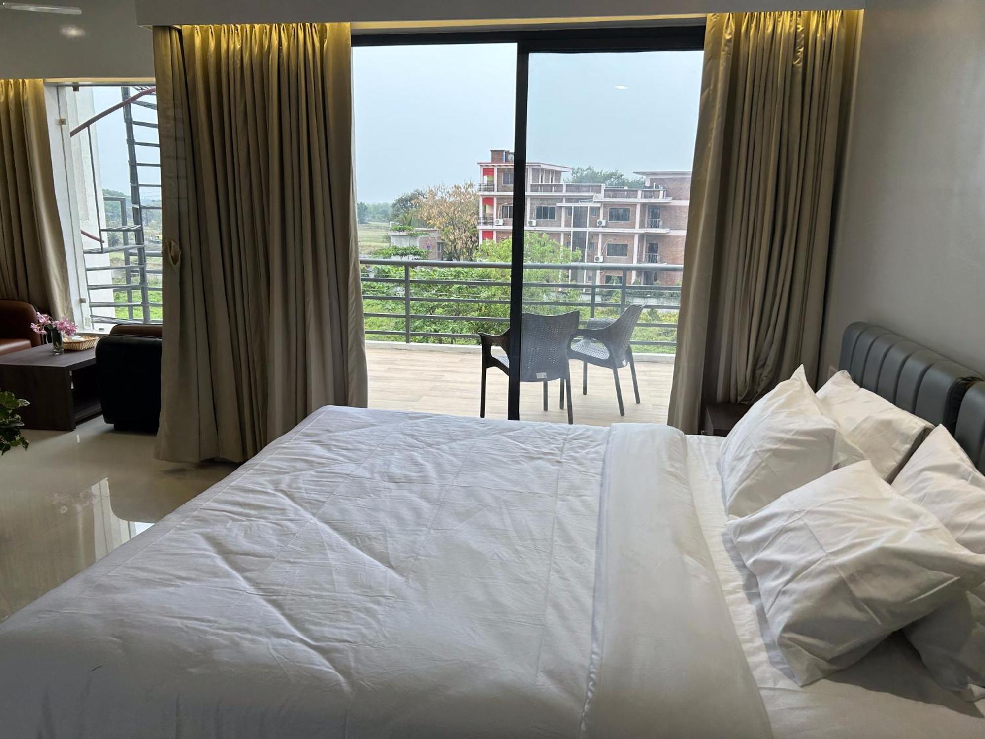 The Pearl Club Resort Shānti Niketan Extérieur photo