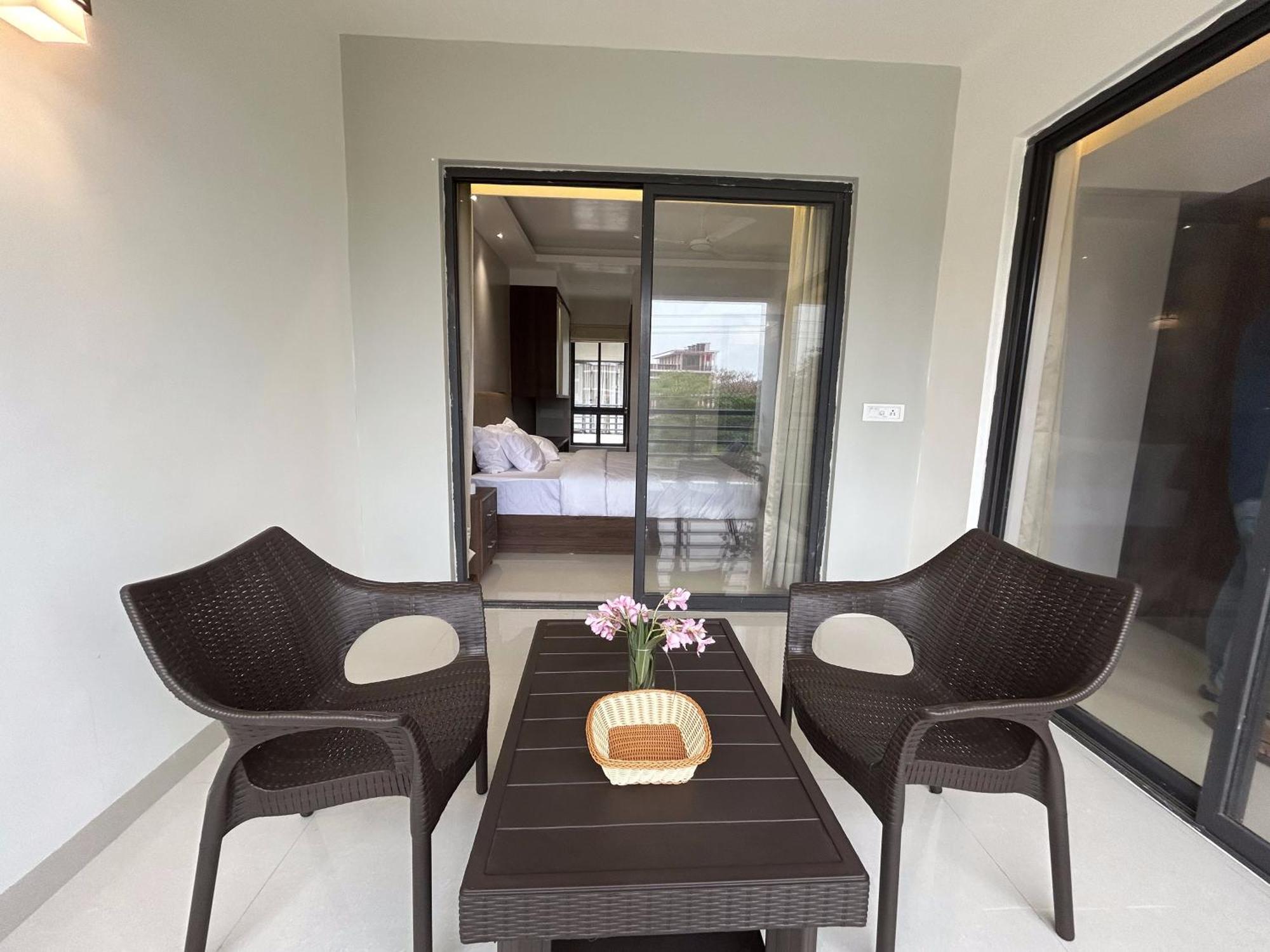 The Pearl Club Resort Shānti Niketan Extérieur photo