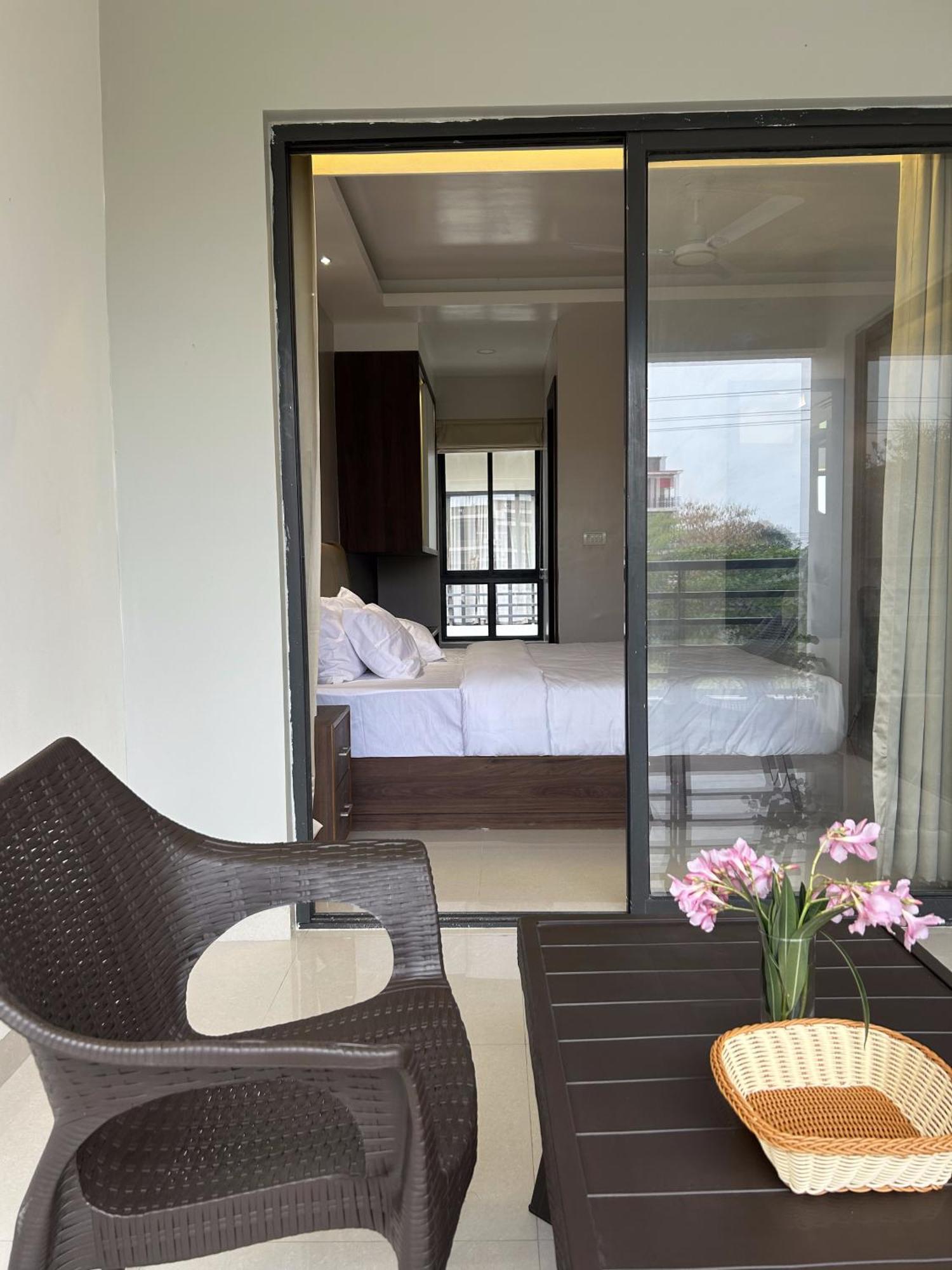 The Pearl Club Resort Shānti Niketan Extérieur photo